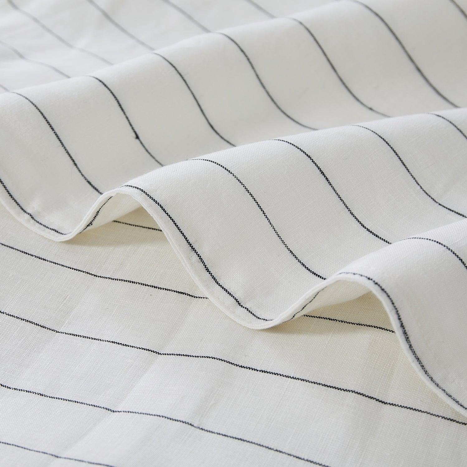 Housse de couette LINEN PINSTRIPE Housse de couette  ,disponible chez Literie-Déco et moi 