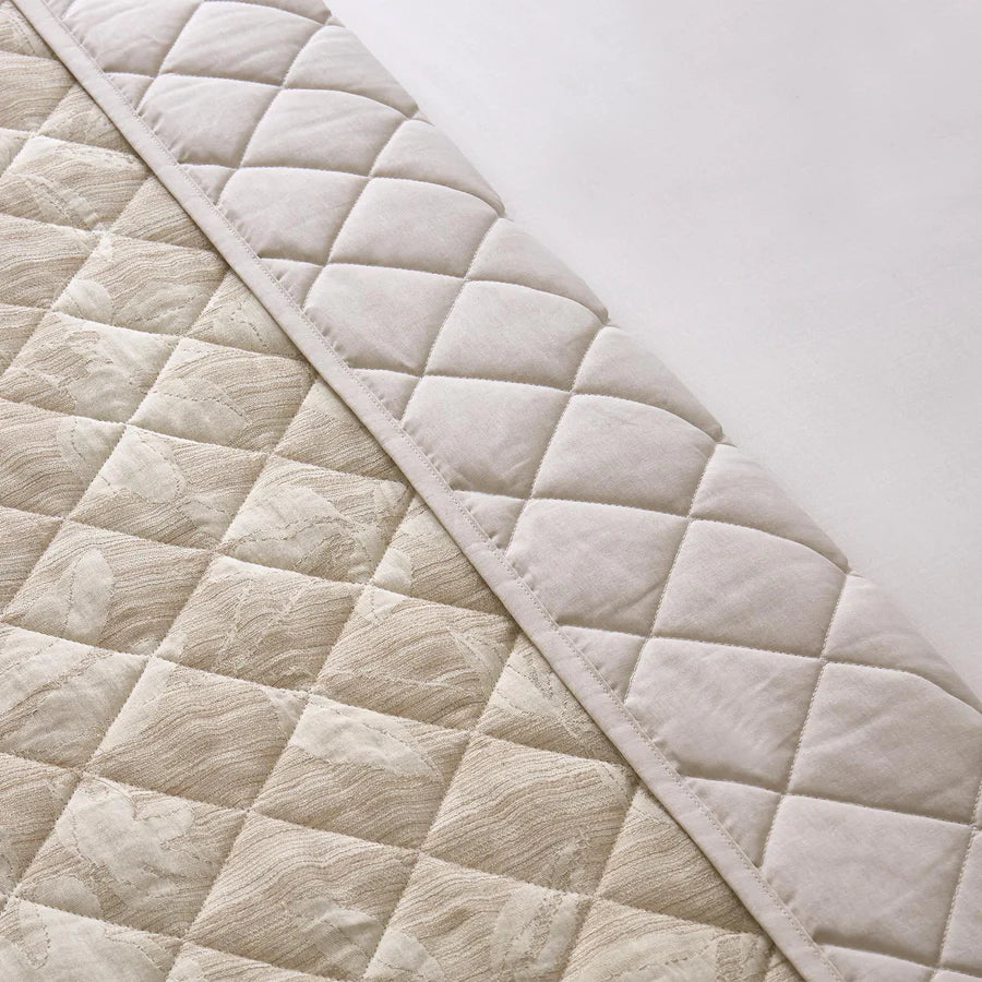 Ensemble courtepointe motifs feuillages Maple ( Beige )