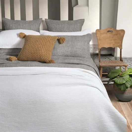 Matelassé gaufré ivoire ENOKI - Par Brunelli - Courtepointe Brunelli - $31.99! Literie-Déco et moi 