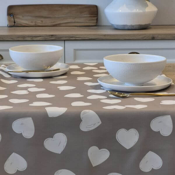 Nappe avec des coeurs AIMÉE - Par Brunelli - NAPPES Brunelli - Literie-Déco et moi 