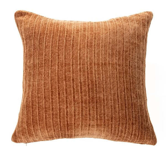 Coussin décoratif en chenille terracotta HIPPY- par Brunelli coussins  ,disponible chez Literie-Déco et moi 