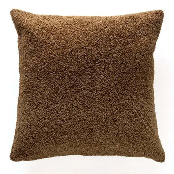 Oreiller européen marron PLUSH ( 25'' x 25'')- Par Brunelli - coussins Brunelli - Literie-Déco et moi 