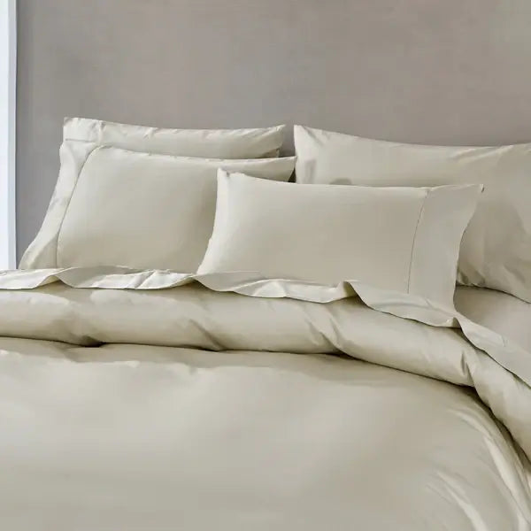 Ensemble de housse de couette en coton PIMA ( 400 fils )- Beige Housse de couette  ,disponible chez Literie-Déco et moi 