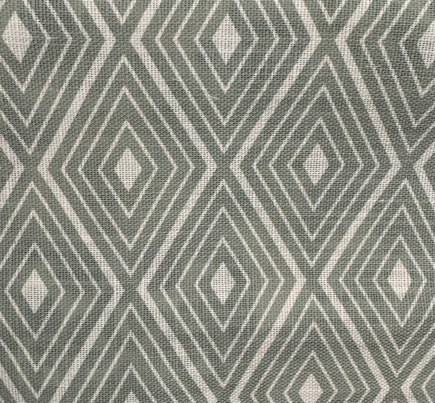 FAIT AU CANADA- Modèle SAMUEL ( Vert Sauge  ) - Par Colcha Linens - Douillette, Couvre-lit, Housse de couette Colcha Linens - Literie-Déco et moi 