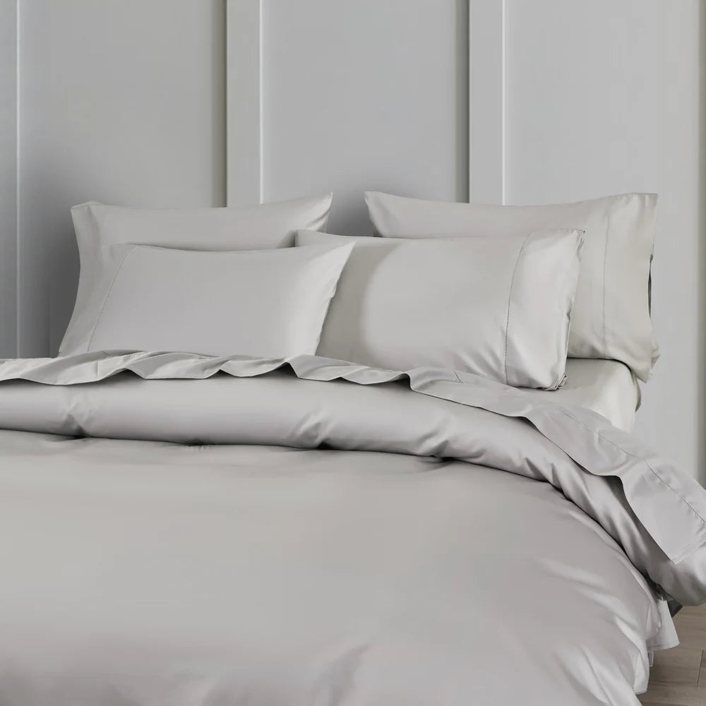 Housse de couette en coton PIMA ( 400 fils )- Gris Argent Housse de couette  ,disponible chez Literie-Déco et moi 