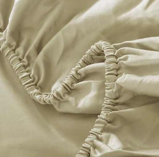 Ensemble de draps en coton égyptien (300 fils) - Beige Sable Draps  ,disponible chez Literie-Déco et moi 