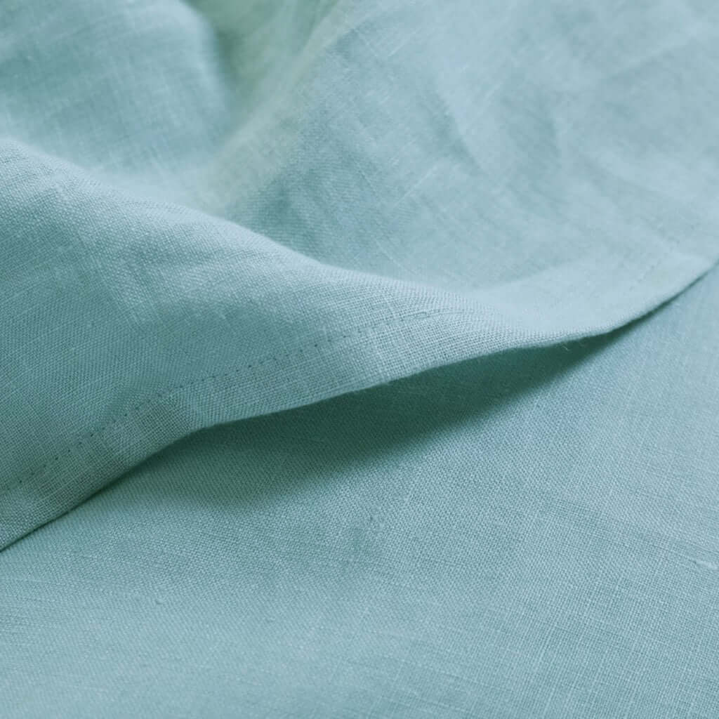 Ensemble de housse de couette en lin DOUX AQUA Housse de couette  ,disponible chez Literie-Déco et moi 