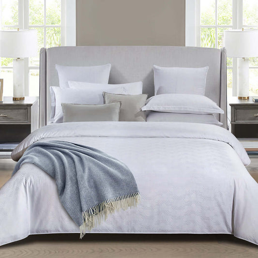 Ensemble de housse de couette HEX ( Blanc) Housse de couette  ,disponible chez Literie-Déco et moi 