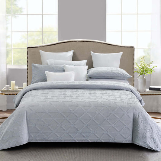 Ensemble de housse de couette STELLA  ( Gris ) Housse de couette  ,disponible chez Literie-Déco et moi 