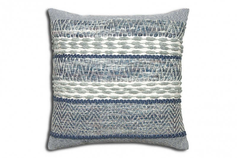 Jeté bleu Zircon Jeté  ,disponible chez Literie-Déco et moi 